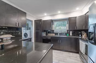 5561 SW 13th St, Plantation, FL 33317 - Photo 29