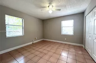 1077 Goldenrod Rd, Wellington, FL 33414 - Photo 7