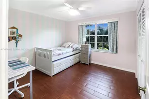 1108 NW 180th Ave, Pembroke Pines, FL 33029 - Photo 25