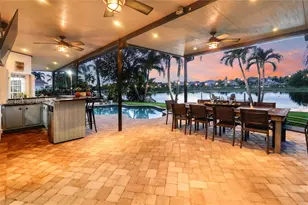 1108 NW 180th Ave, Pembroke Pines, FL 33029 - Photo 5