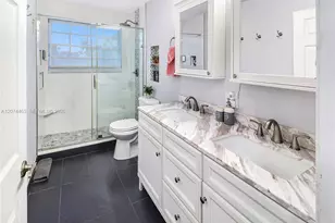 1108 NW 180th Ave, Pembroke Pines, FL 33029 - Photo 27