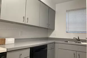 2871 SW 38th Pl, Gainesville, FL 32608 - Photo 7