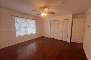2871 SW 38th Pl, Gainesville, FL 32608 - Photo 13