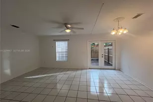 2871 SW 38th Pl, Gainesville, FL 32608 - Photo 3