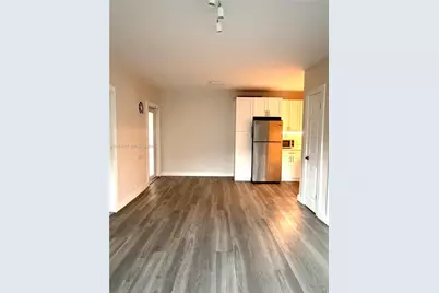 7400 Harding Ave #20, Miami Beach, FL 33141 - Photo 5