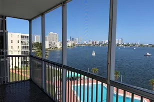 2910 Point E Dr, Aventura, FL 33160 - Photo 17