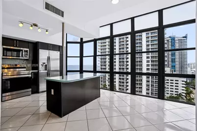 6423 Collins Ave #1702, Miami Beach, FL 33141 - Photo 29