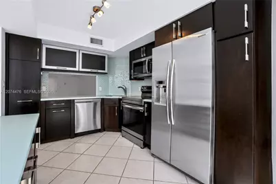 6423 Collins Ave #1702, Miami Beach, FL 33141 - Photo 37