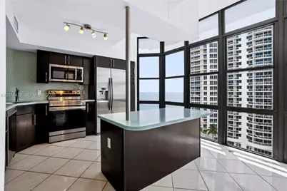 6423 Collins Ave #1702, Miami Beach, FL 33141 - Photo 33