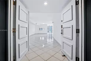 6423 Collins Ave, Miami Beach, FL 33141 - Photo 5