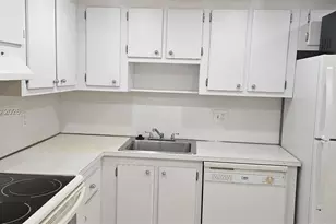 1300 NE Miami Gardens Dr, Miami, FL 33179 - Photo 9