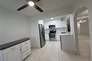 423 NE 210th Cir Terrace, Miami, FL 33179 - Photo 3