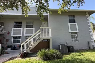 423 NE 210th Cir Terrace, Miami, FL 33179 - Photo 15