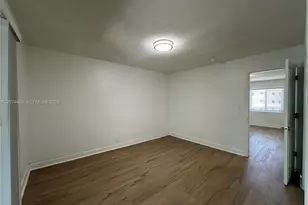 110 NE 19th Ave, Deerfield Beach, FL 33441 - Photo 13