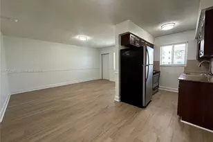 110 NE 19th Ave, Deerfield Beach, FL 33441 - Photo 1