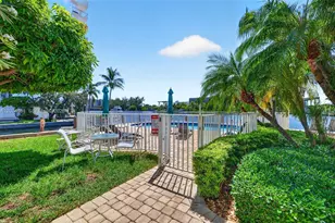 1705 N Riverside Dr, Pompano Beach, FL 33062 - Photo 31