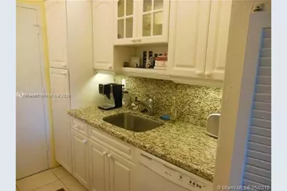 1205 Mariposa Ave #416, Coral Gables, FL 33146 - Photo 5