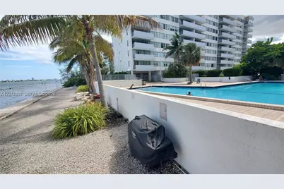 7545 E Treasure Dr #1A, North Bay Village, FL 33141 - Photo 3