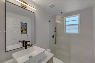 4812 Pine Tree Dr, Miami Beach, FL 33140 - Photo 11