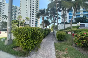 3000 S Ocean Dr, Hollywood, FL 33019 - Photo 9