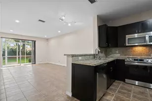 2082 Madeira Dr, Weston, FL 33327 - Photo 3