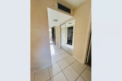 2309 S Cypress Bend Dr #414C, Pompano Beach, FL 33069 - Photo 9
