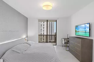 16275 Collins Ave, Sunny Isles Beach, FL 33160 - Photo 9