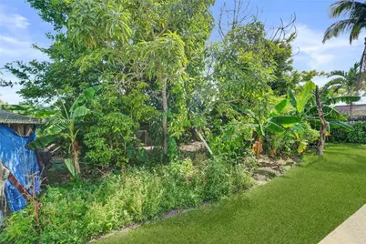 102 NE 206th Ter, Miami Gardens, FL 33179 - Photo 25