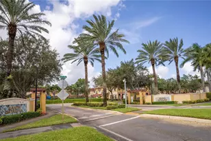 806 N Santa Catalina Cir, North Lauderdale, FL 33068 - Photo 3