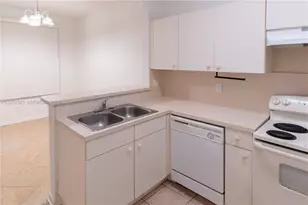 1410 S Santa Catalina Cir, North Lauderdale, FL 33068 - Photo 11