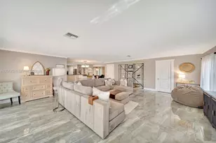 560 W Tropical Way, Plantation, FL 33317 - Photo 21