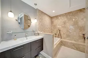 560 W Tropical Way, Plantation, FL 33317 - Photo 15