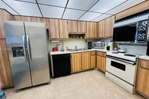 20860 San Simeon Way, Miami, FL 33179 - Photo 29