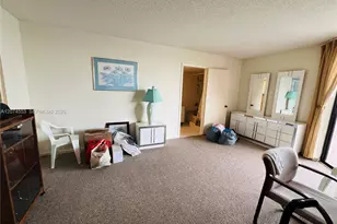 20860 San Simeon Way, Miami, FL 33179 - Photo 15
