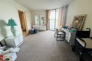20860 San Simeon Way, Miami, FL 33179 - Photo 13