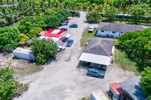 19651 SW 168th St, Miami, FL 33187 - Photo 37