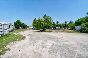 19651 SW 168th St, Miami, FL 33187 - Photo 17