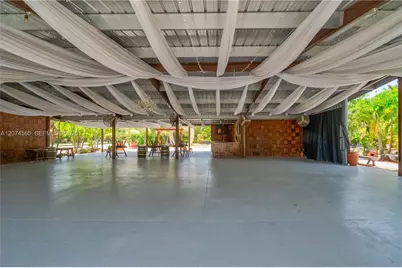 196Xx SW 168, Homestead, FL 33187 - Photo 11
