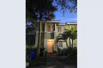 126 Hidden Ct Rd #27-D, Hollywood, FL 33023 - Photo 1