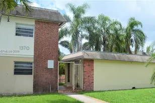 1370 NE 119th St, Miami, FL 33161 - Photo 9