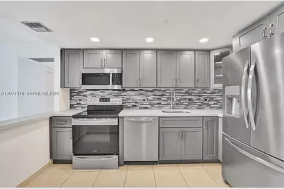 20505 E Country Club Dr #938, Aventura, FL 33180 - Photo 11