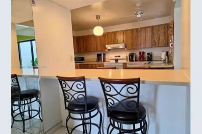 6745 NW 169th St #14F, Hialeah, FL 33015 - Photo 9