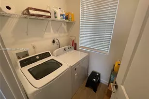 2346 SE 12th Ct, Homestead, FL 33035 - Photo 9