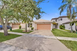 1822 SW 176th Ave, Miramar, FL 33029 - Photo 3