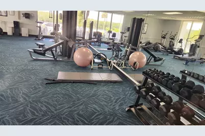 500 Bayview Dr #1725, Sunny Isles Beach, FL 33160 - Photo 17