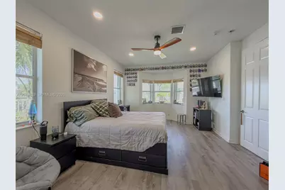 2950 Medinah, Weston, FL 33332 - Photo 37