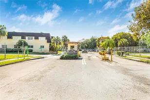 9107 SW 137th Ter, Miami, FL 33176 - Photo 9
