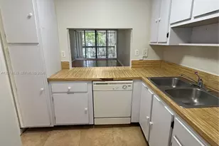 8429 Forest Hills Dr, Coral Springs, FL 33065 - Photo 3
