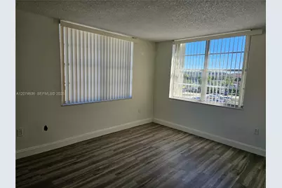 9320 Fontainebleau Blvd #401, Miami, FL 33172 - Photo 11