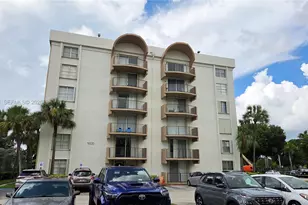 9320 Fontainebleau Blvd, Miami, FL 33172 - Photo 1